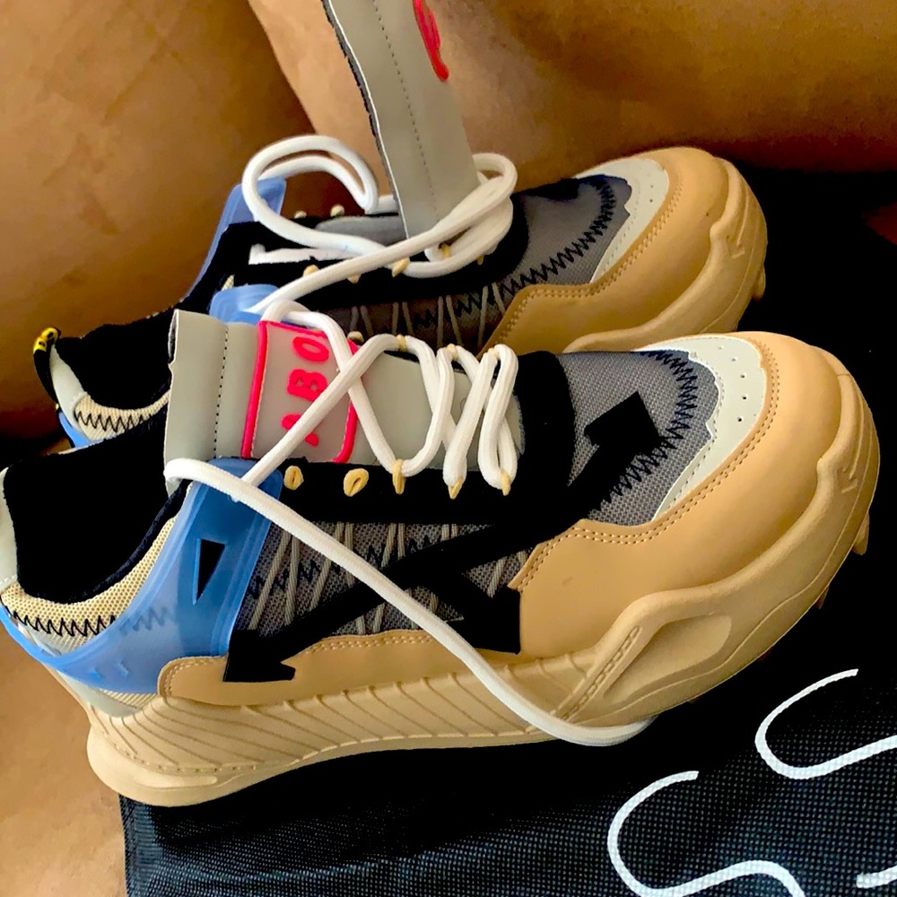 Brand new off whites Gym Shoes